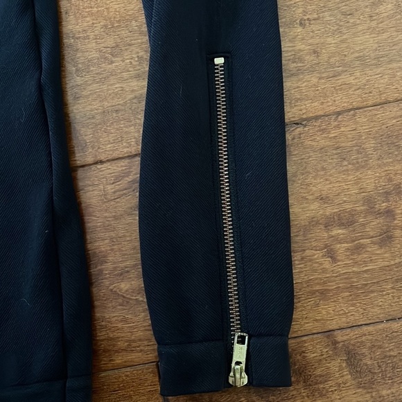 Spanx Look At Me Now Seamless Side Zip Leggings - Picture 12 of 12